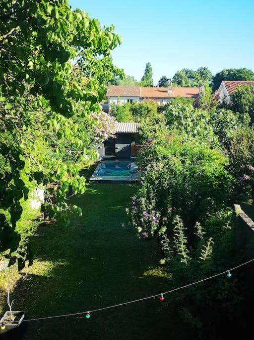 Echoppe Bordelaise Avec Jardin Et Piscine Villa Begles Exterior photo