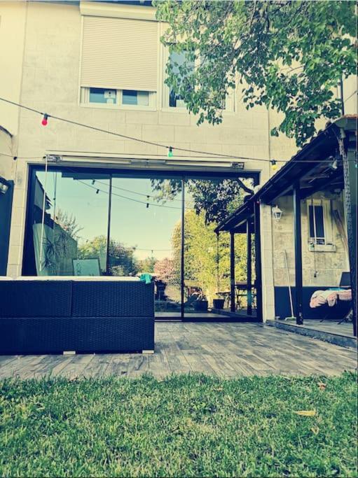 Echoppe Bordelaise Avec Jardin Et Piscine Villa Begles Exterior photo
